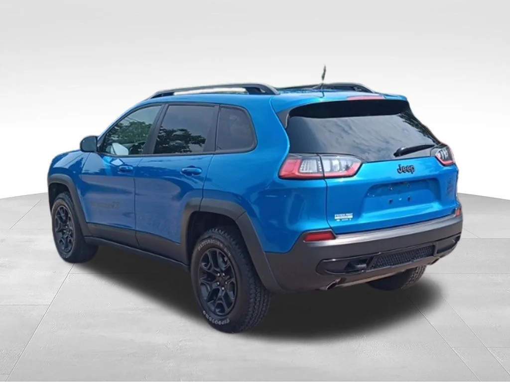 Used 2022 Hydro Blue Pearlcoat Jeep X image 7