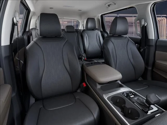 2025 Kia Carnival EX - Photo 15