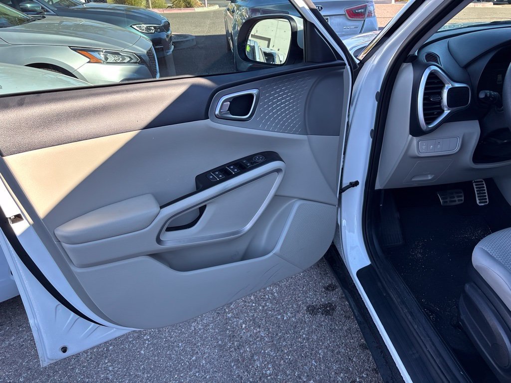 Certified Used 2025 White Kia LX image 24