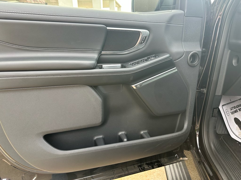 New 2025 Agate Black Metallic Ford Platinum® image 10