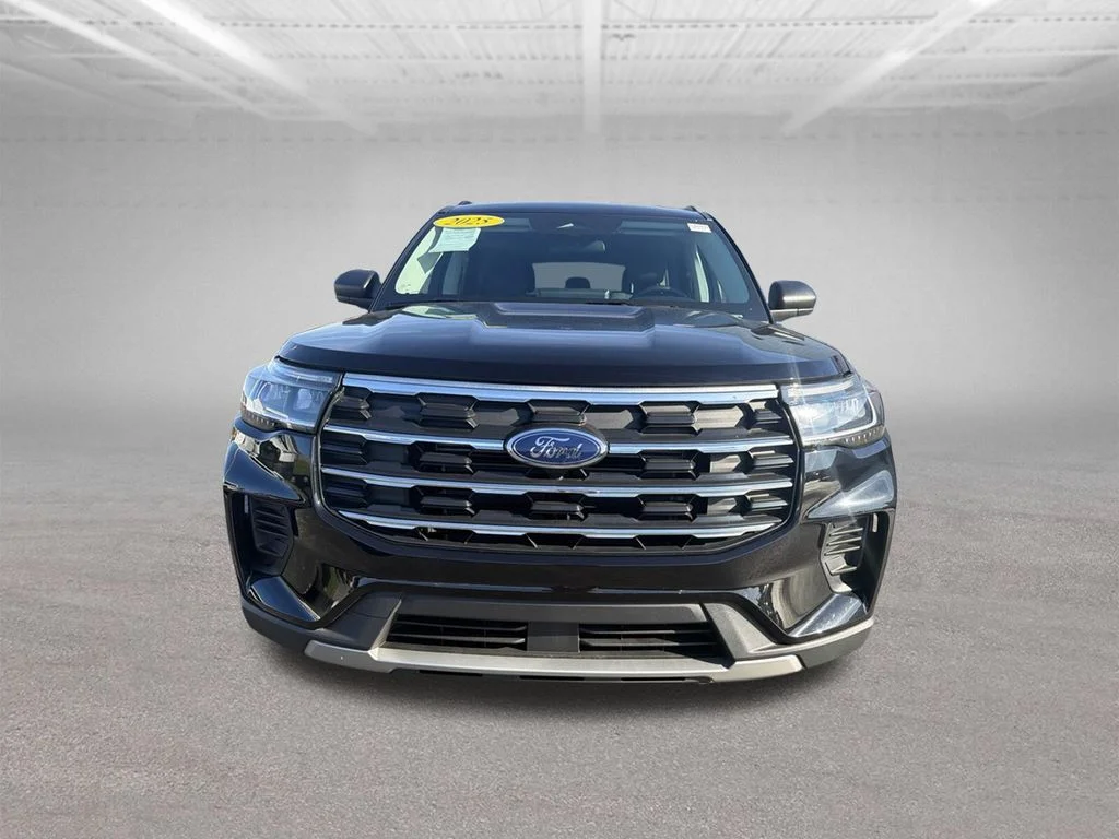 Used 2025 Black Ford Active image 15