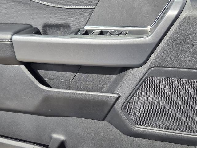 New 2026 Carbonized Gray Metallic Ford XLT image 35