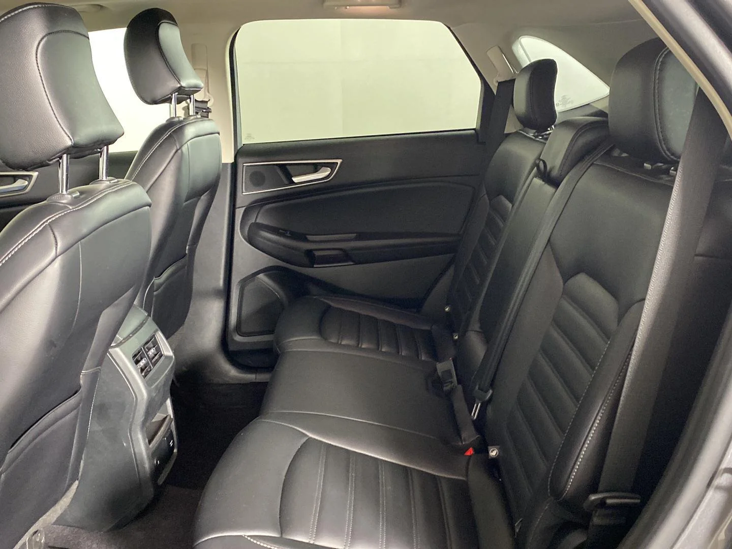 Used 2024 Carbonized Gray Ford SEL image 16