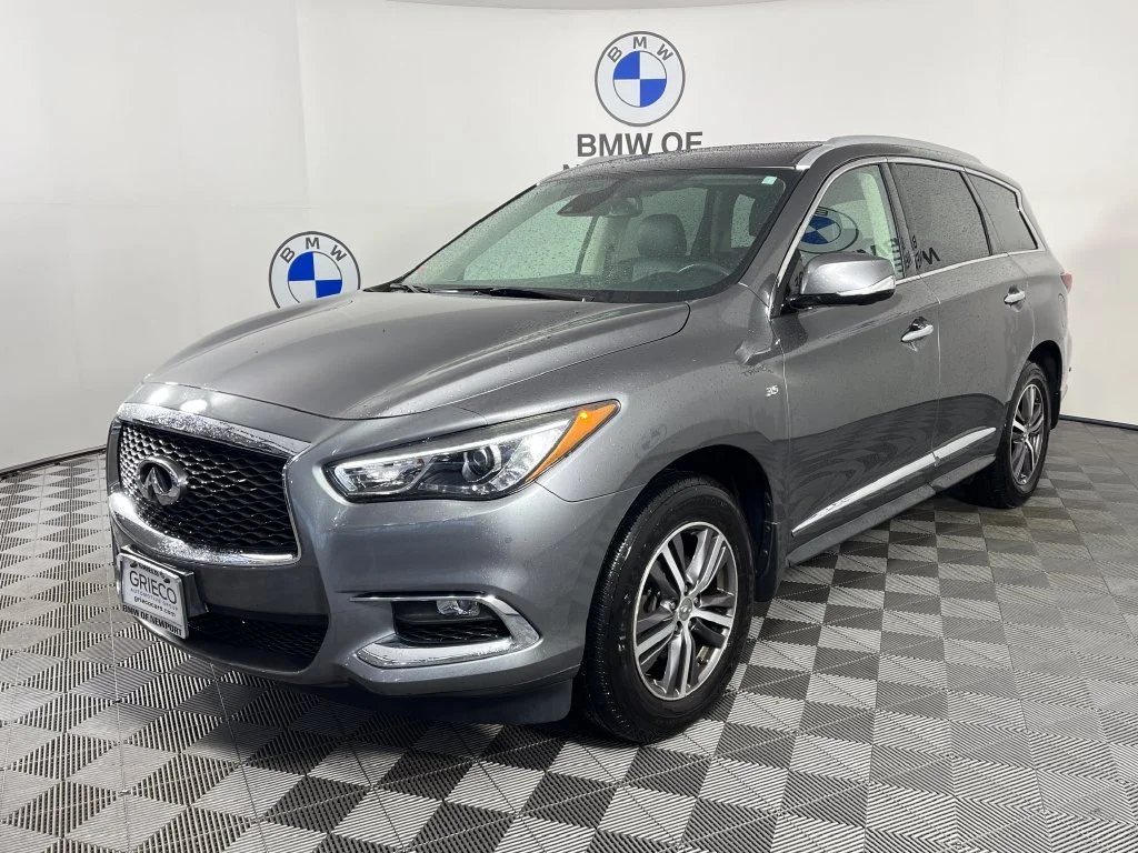 Used 2019 Graphite Shadow INFINITI LUXE image 3