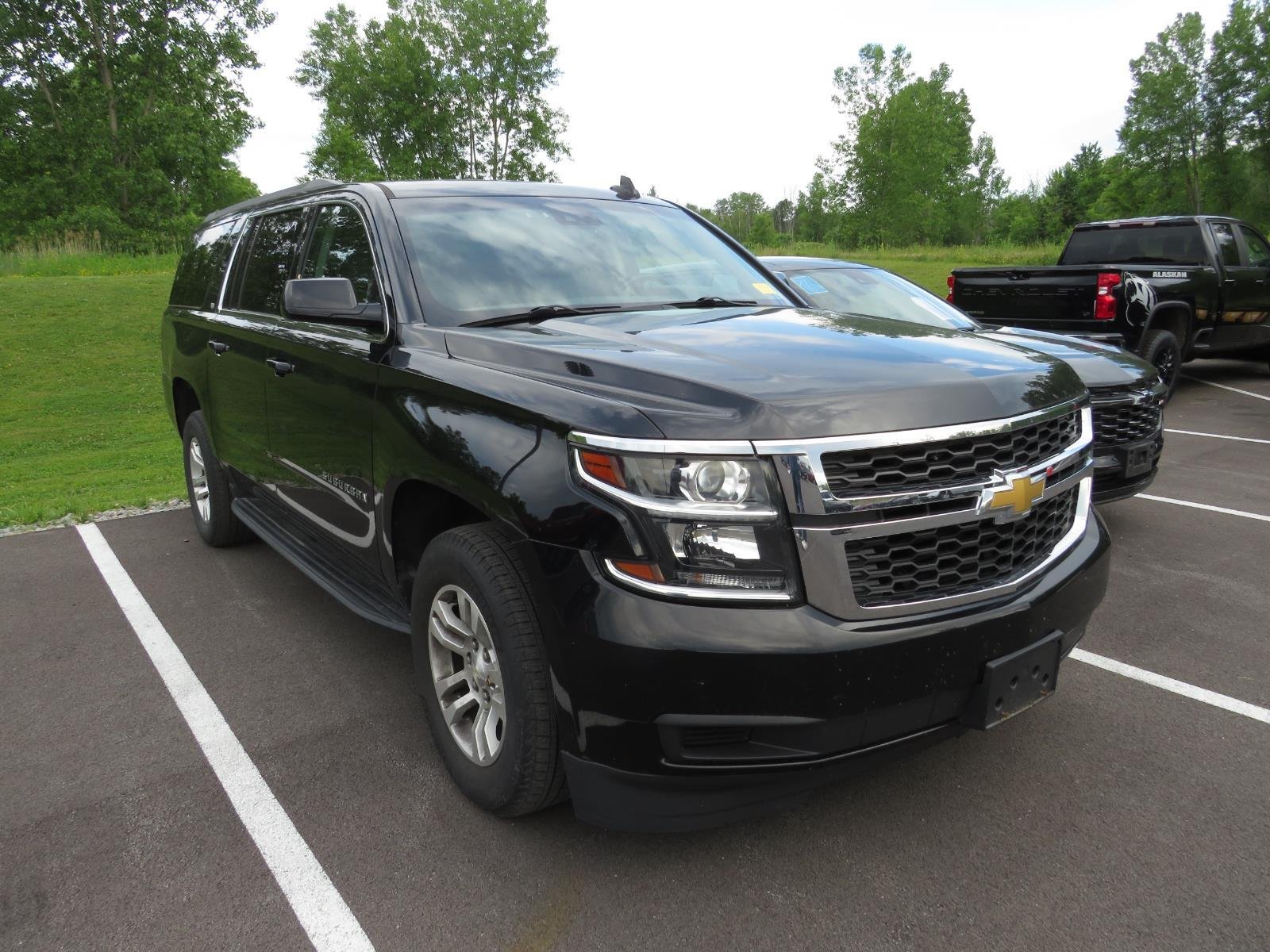 Used 2018  CHEVROLET TRUCK  image 2