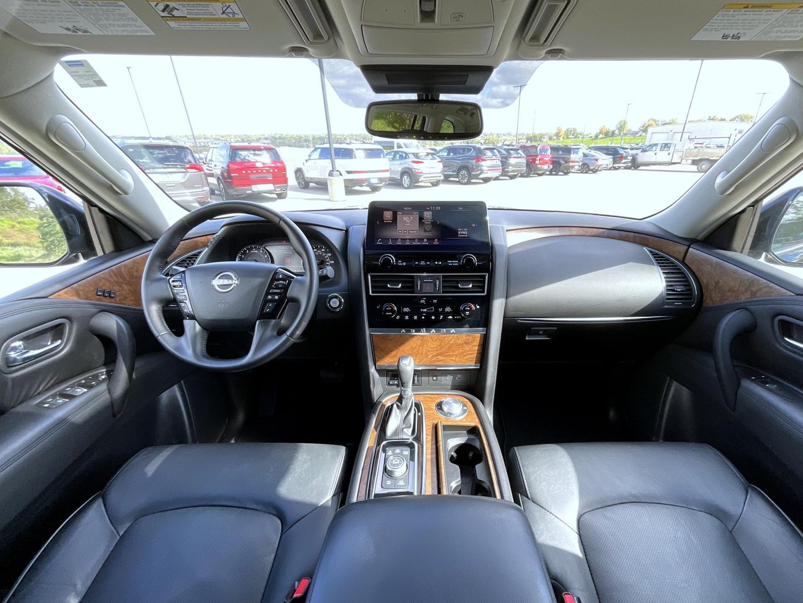 2022 Nissan Armada SL - Photo 18