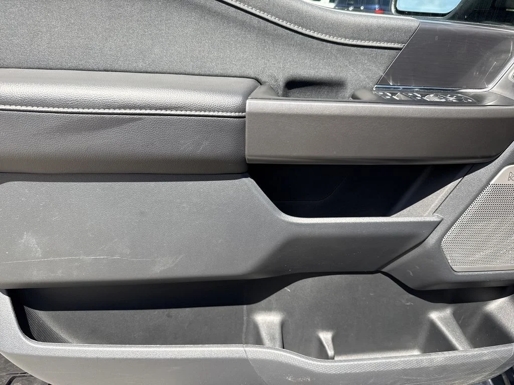 Used 2025 Blue Ford Lariat image 10