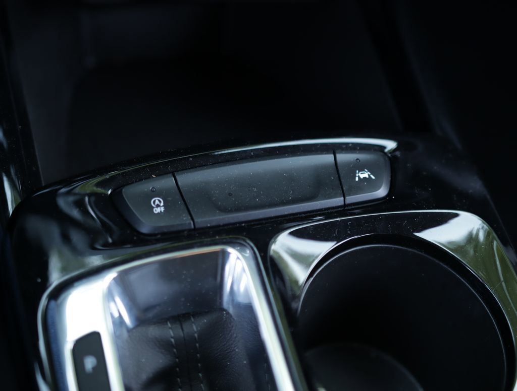 Used 2025 Crimson Metallic Chevrolet LT image 16