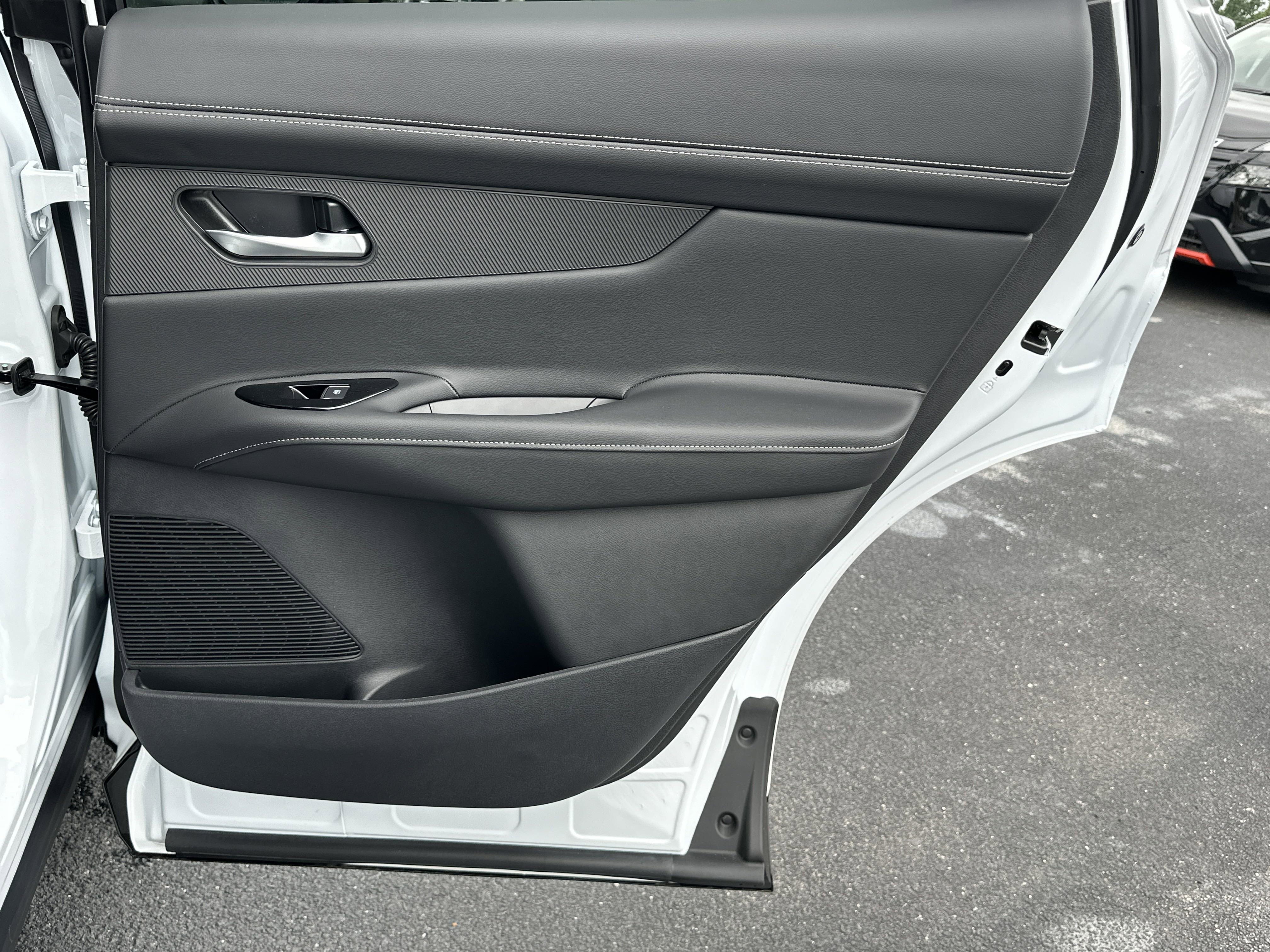 2025 Nissan Murano SL - Photo 18