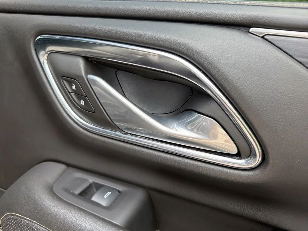 Used 2024 Titanium Rush Metallic GMC SLT image 29
