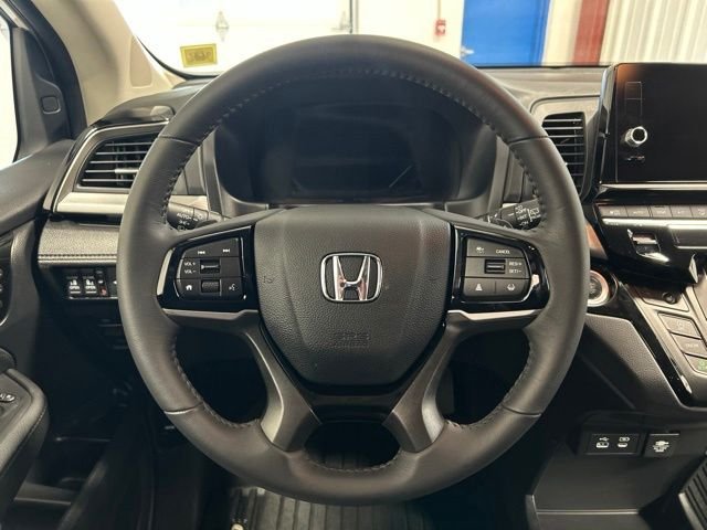 2026 Honda Odyssey Touring - Photo 17