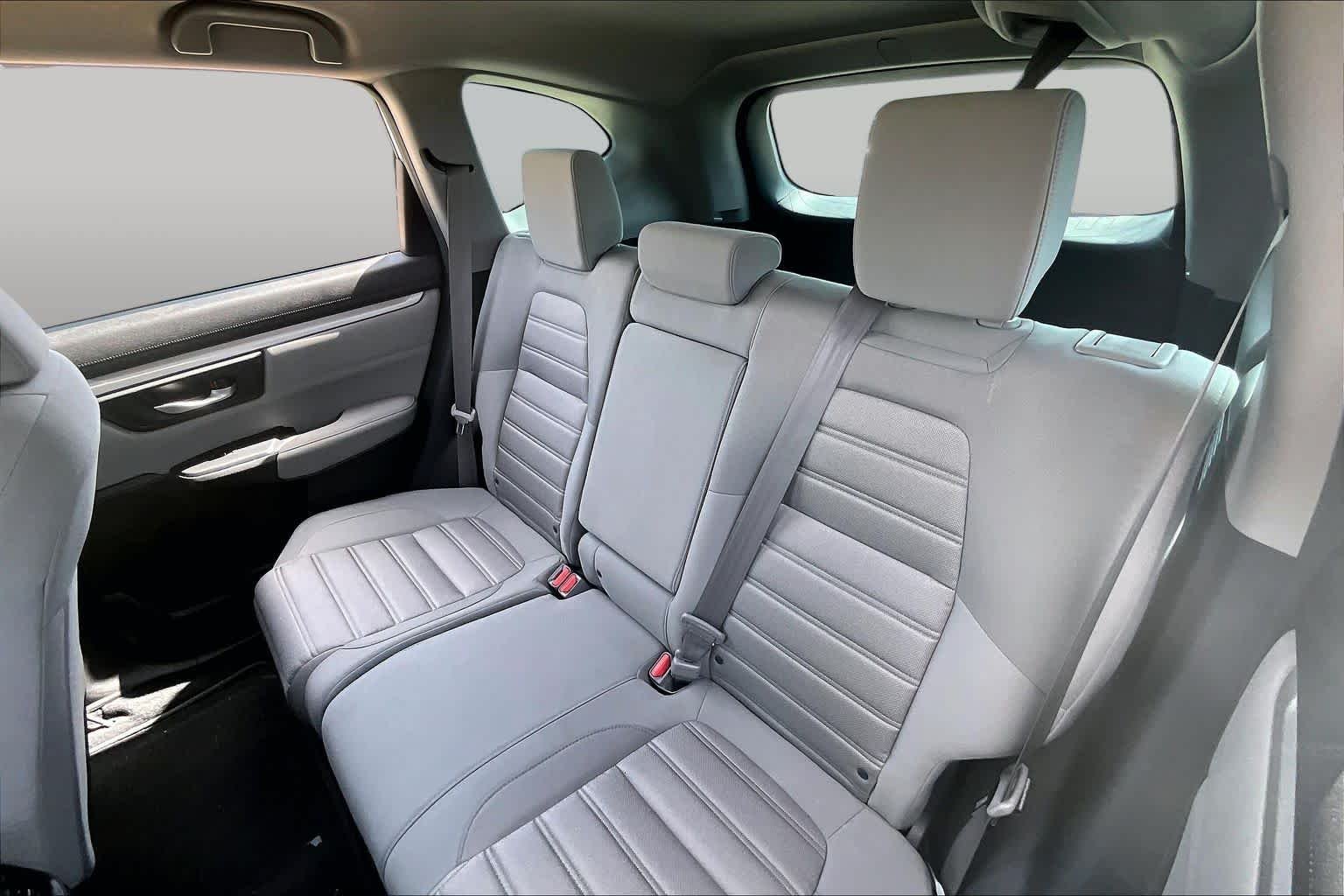 Used 2018 Lunar Silver Metallic Honda LX image 19