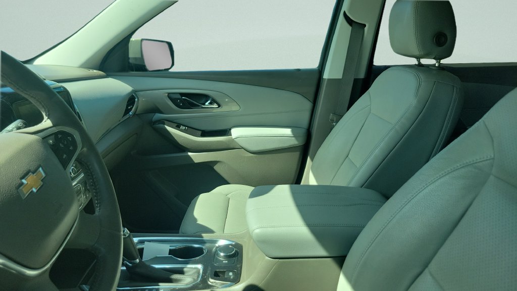 Used 2019  Chevrolet LT image 3