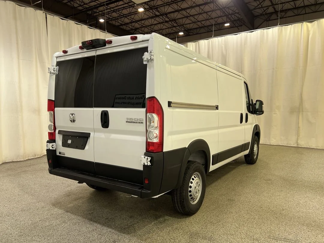 New 2026 Bright White Clearcoat RAM Tradesman 1500 Low Roof 136 WB w/Pass Seat image 8