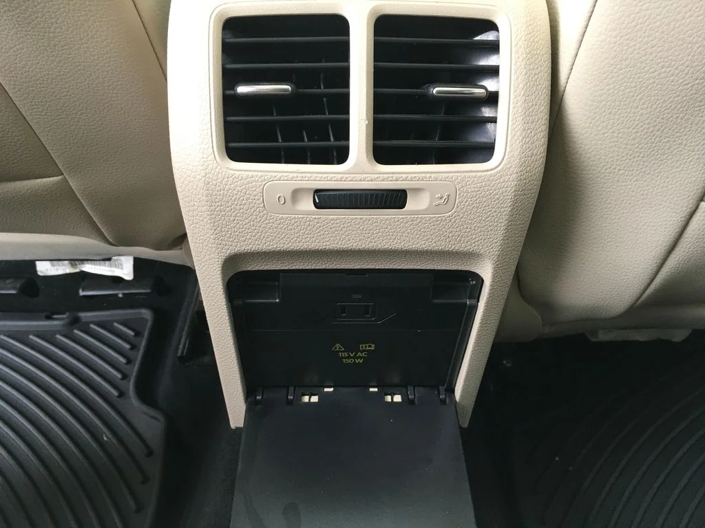 Used 2013  Volkswagen 2.0L TDI image 26