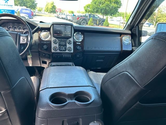 Used 2015 White Ford Platinum image 20