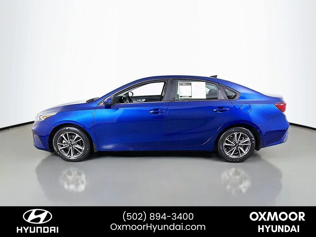 Used 2022 Deep Sea Blue Kia LXS image 4