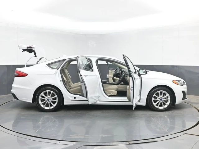 Used 2019 Oxford White Ford SE image 49