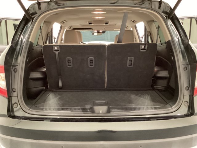 Used 2021  Honda Touring image 11