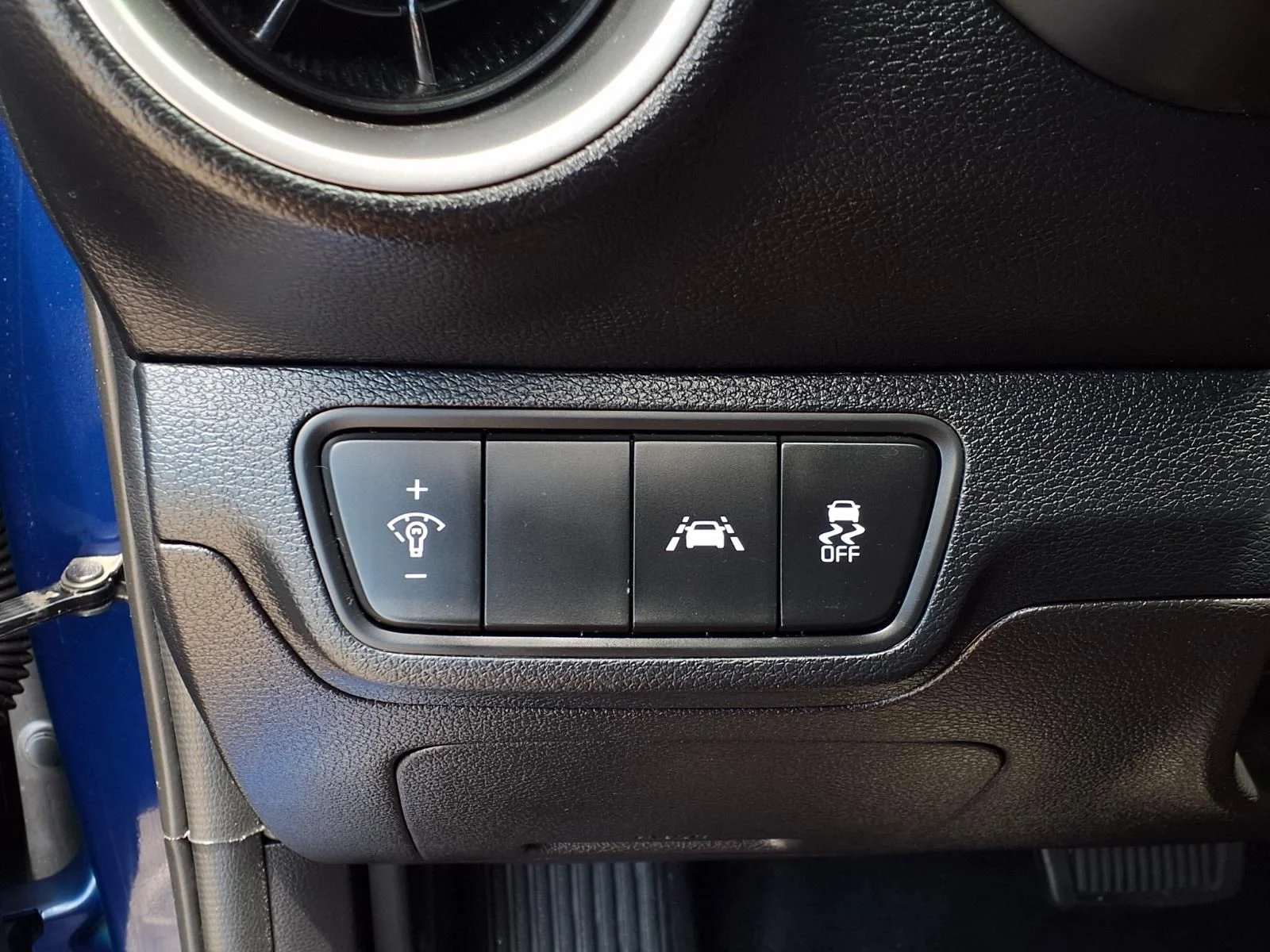 Certified Used 2021 Blue Kia LXS image 18