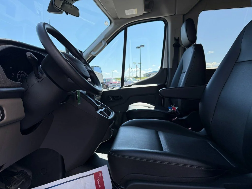 2025 Ford Transit Passenger Van XL - Photo 17
