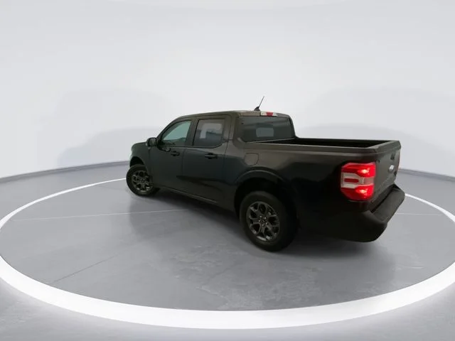 Used 2024 Black Ford XLT image 2
