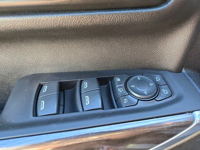 Used 2020 White Chevrolet LTZ image 36