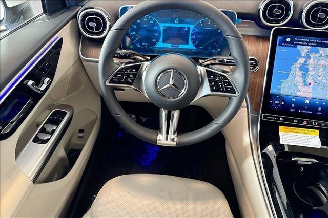 New 2026 Polar White Mercedes-Benz GLC 300 image 48