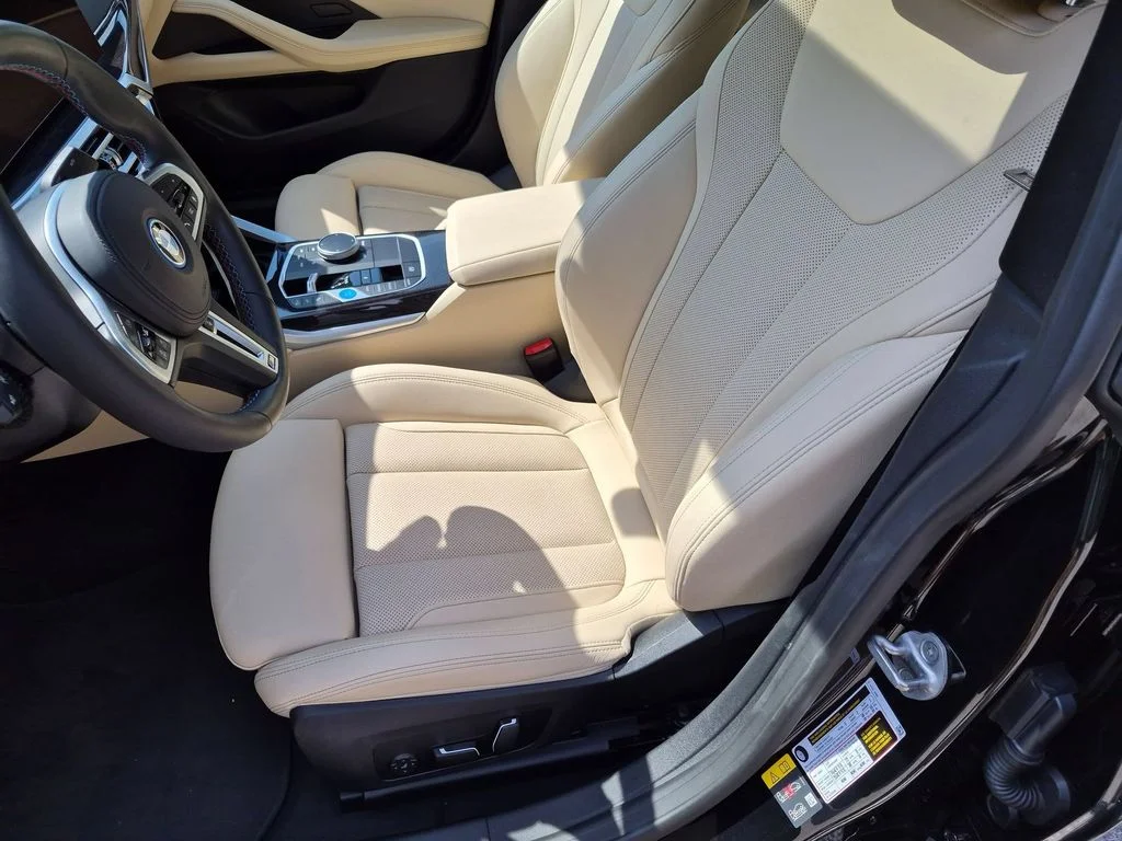 Used 2024 Black BMW M50 image 27
