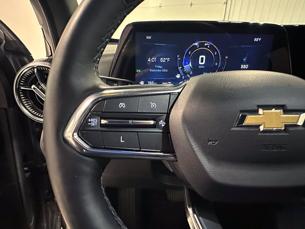 Used 2025 Gray Chevrolet LT image 34