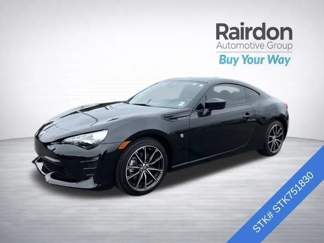 Used 2020 Raven Toyota  image 3