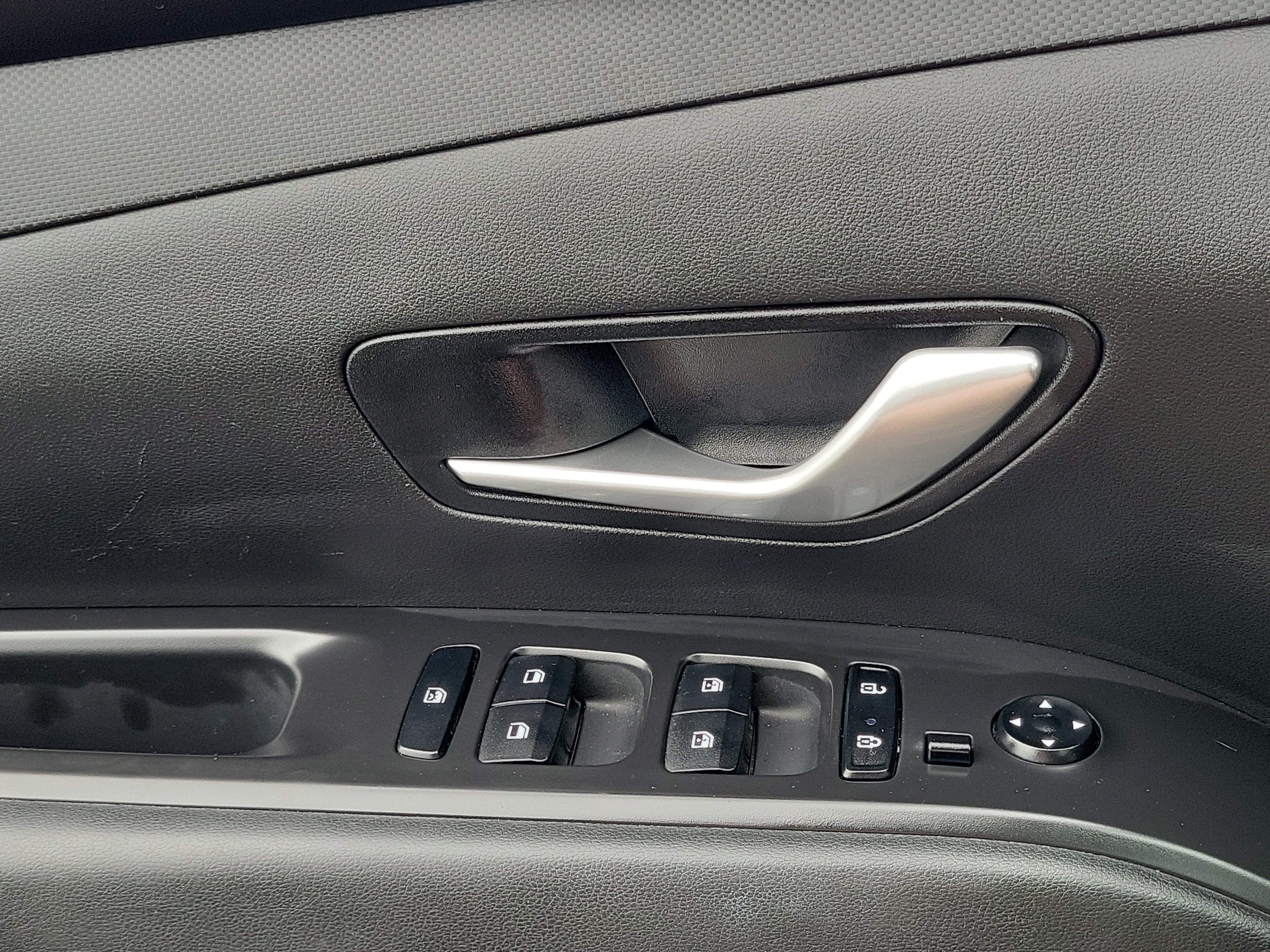 Certified Used 2024 Dark Gray Metallic Hyundai SEL image 10