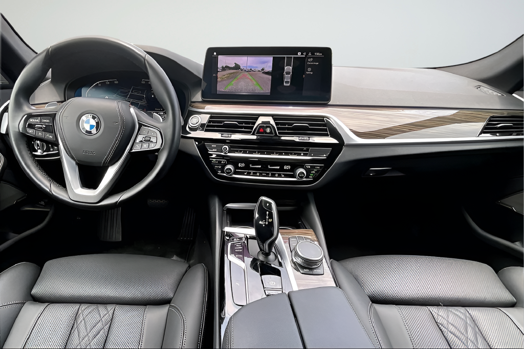 Used 2023 Gray BMW 540i image 6