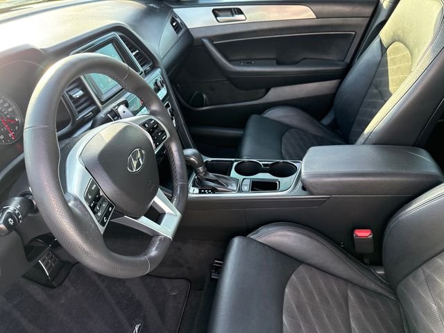Used 2019 Blue Hyundai Sport image 19