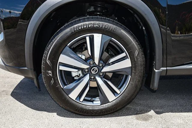 2023 Nissan Rogue SL - Photo 12