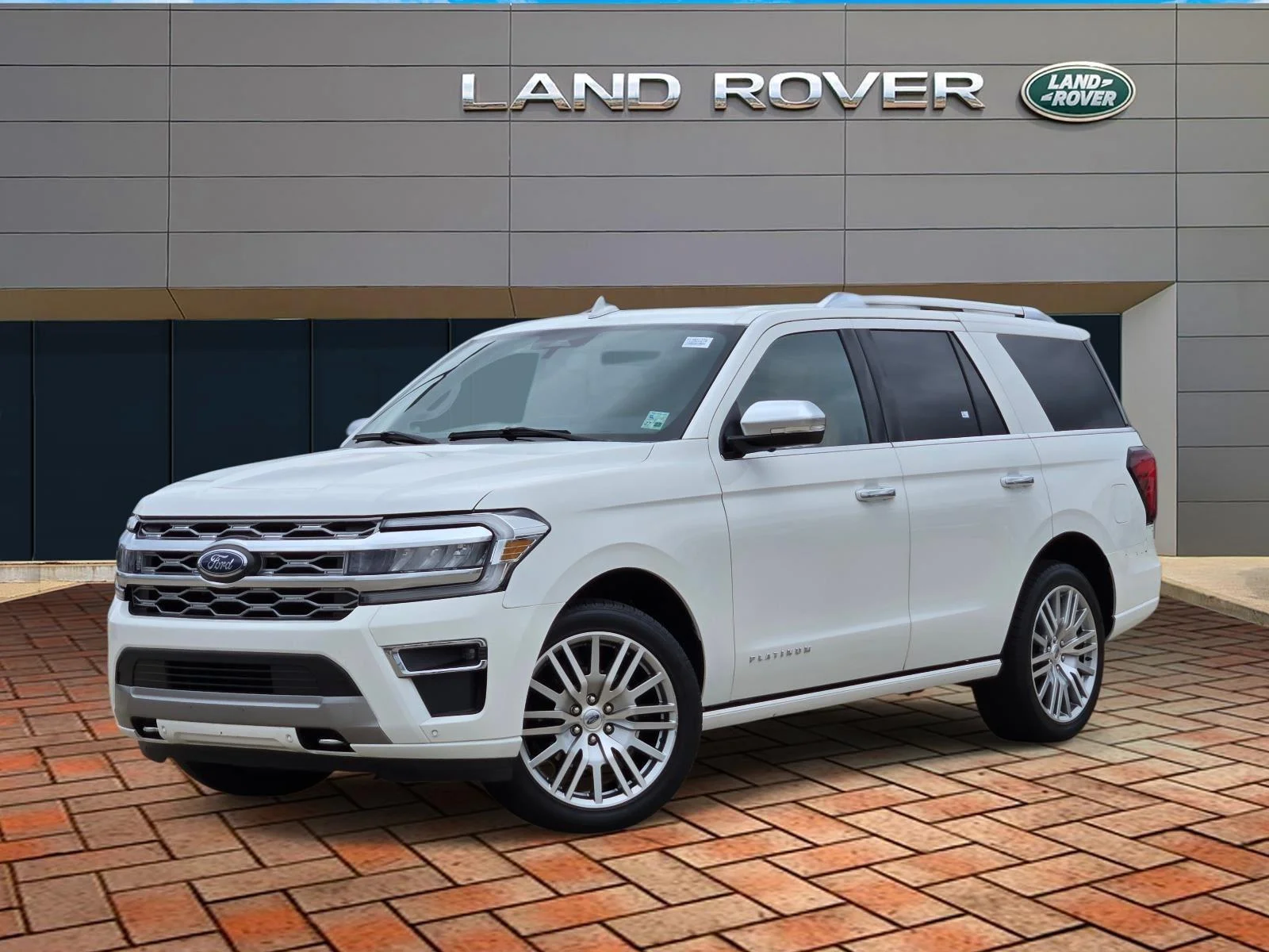 2023 Ford Expedition Platinum 4x4's photo