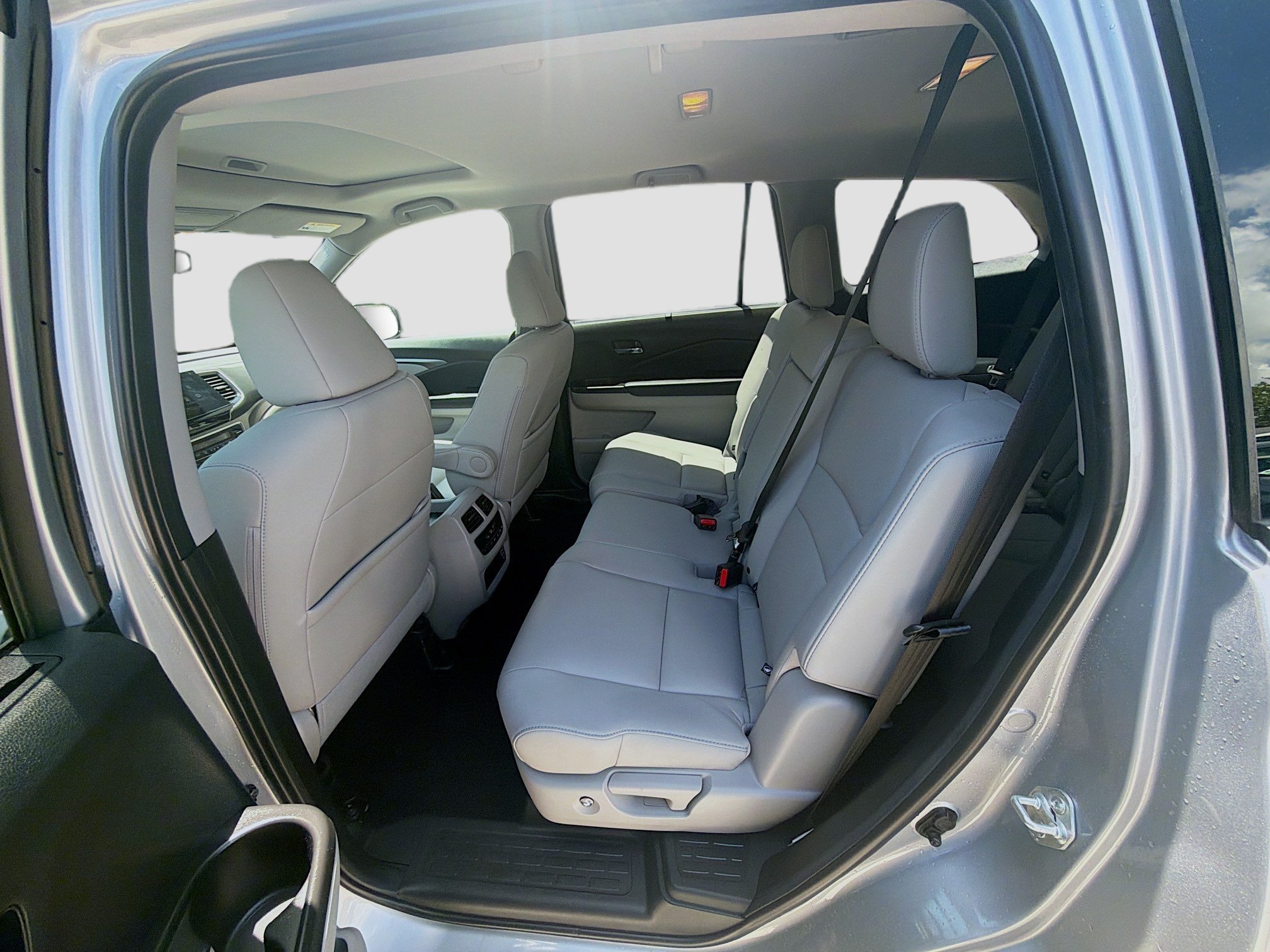 2022 Honda Pilot SE - Photo 23