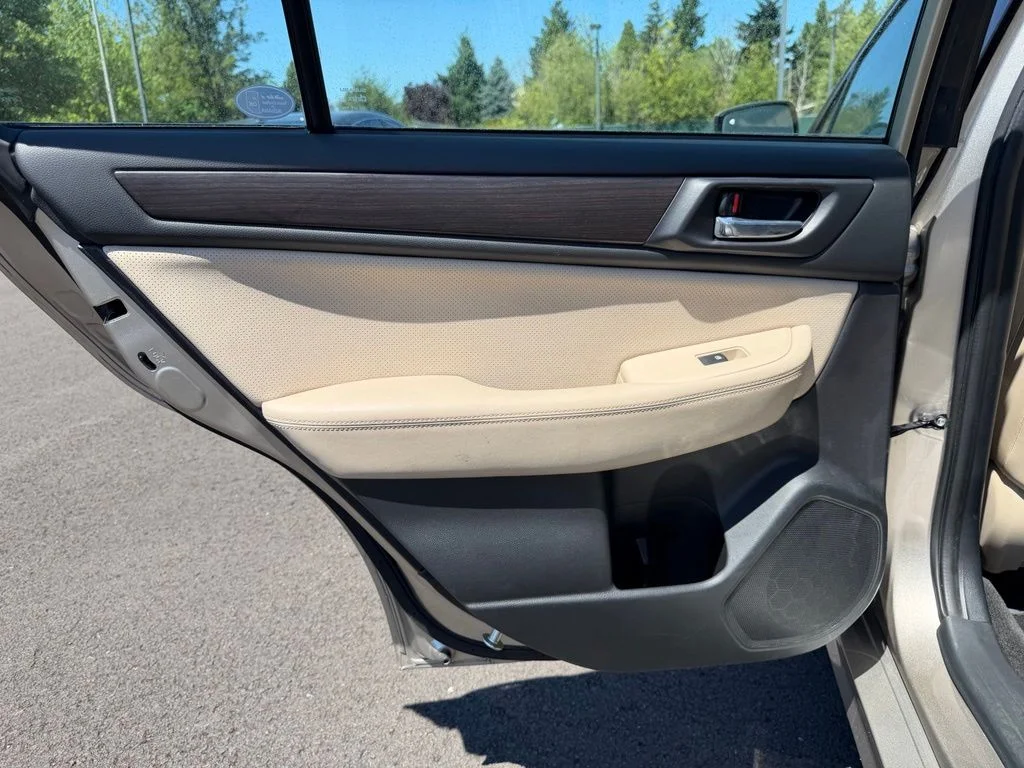 Used 2015 Tungsten Metallic Subaru 2.5i image 32