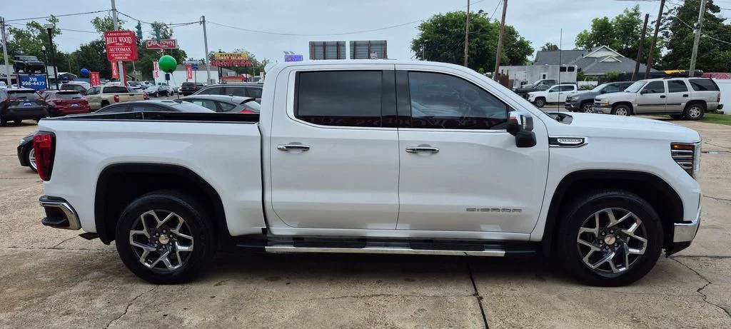 Used 2024 Summit White GMC SLT image 5