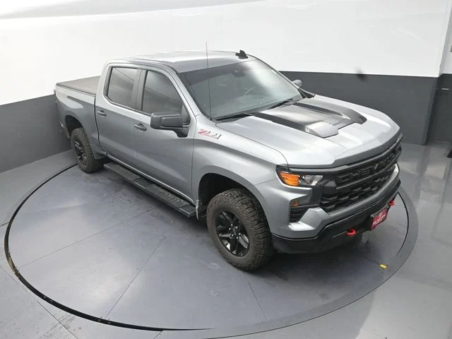 Used 2025 Gray Chevrolet Custom Trail Boss image 23