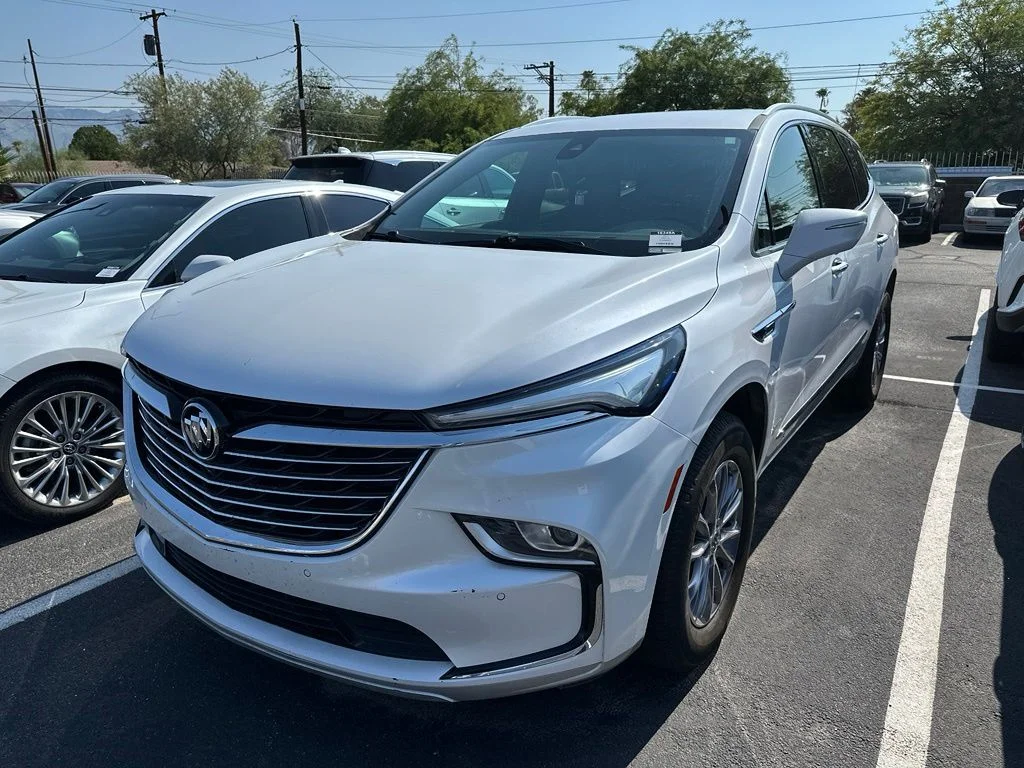 Used 2023 White Buick Essence image 5