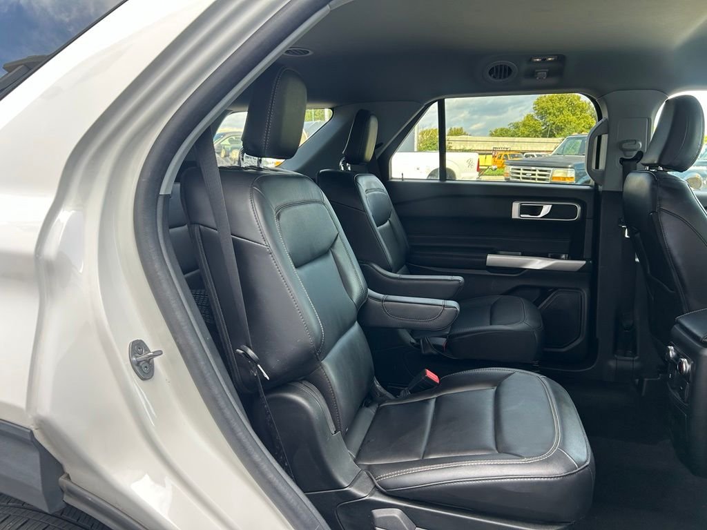 Used 2022 White Ford XLT image 24
