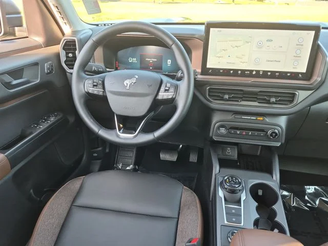 Used 2025 Green Ford Outer Banks image 30