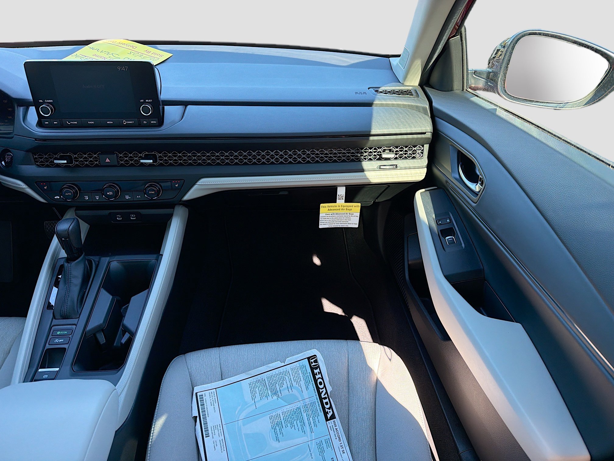 2025 Honda Accord SE - Photo 19
