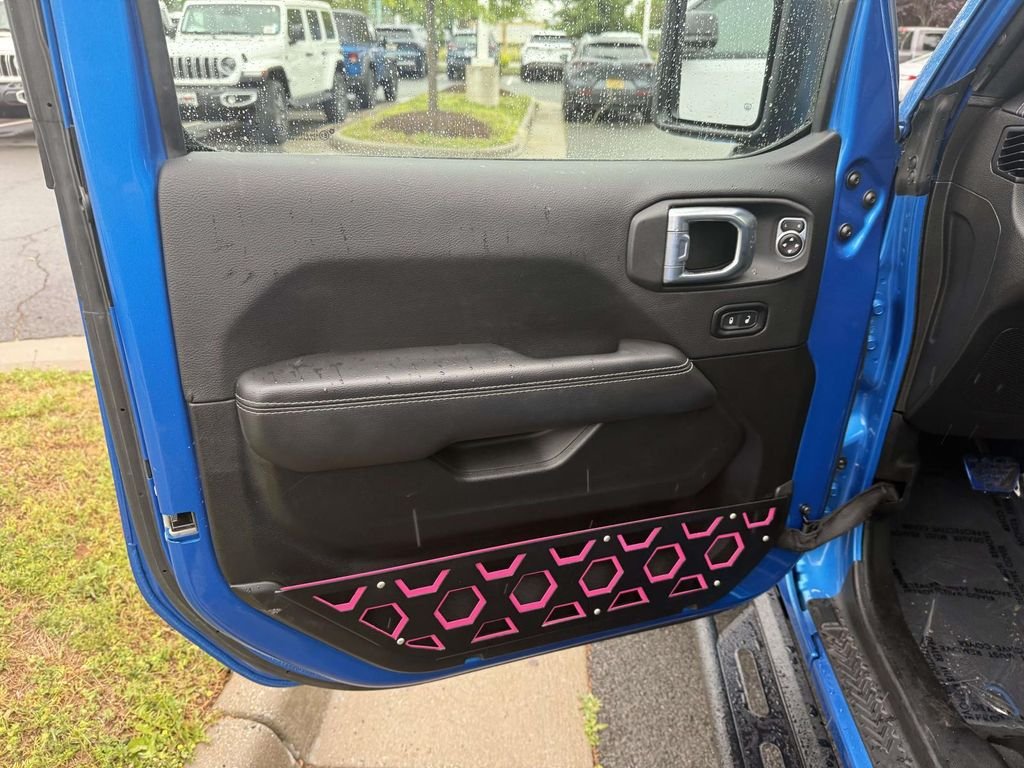 Used 2022 Blue Jeep Unlimited Sahara image 29