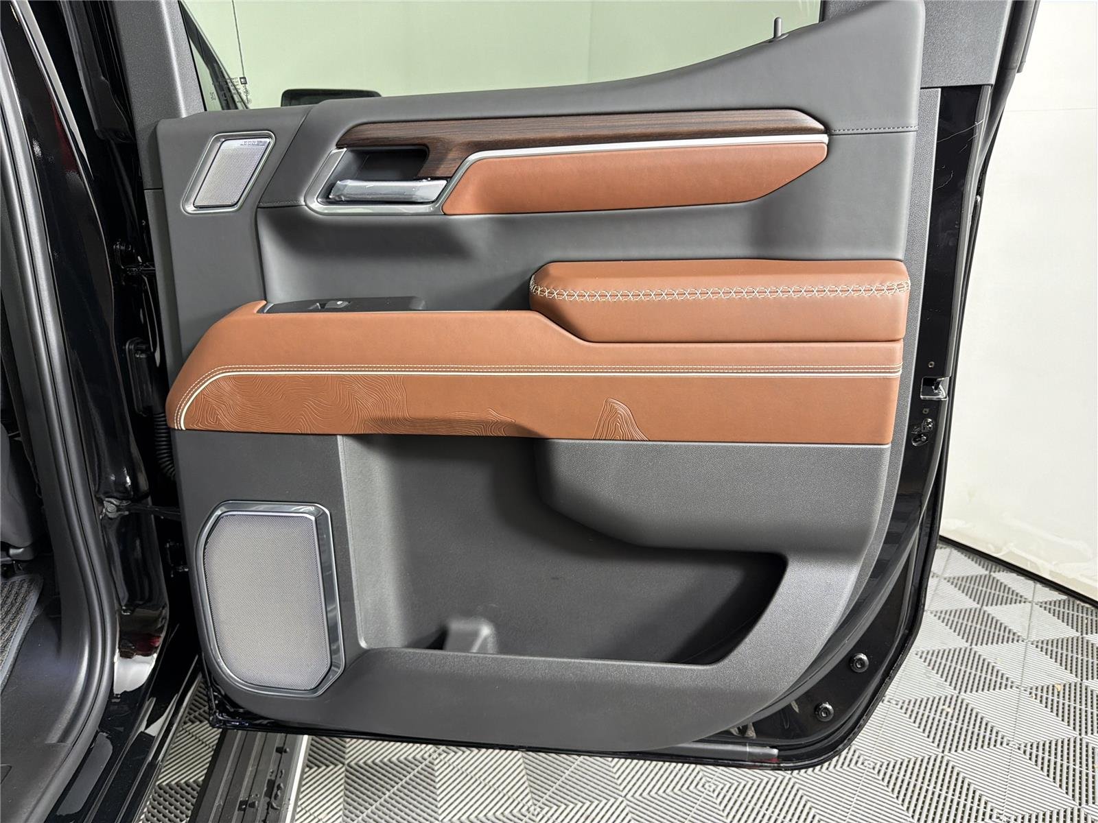 New 2026 Onyx Black GMC Denali Ultimate image 14