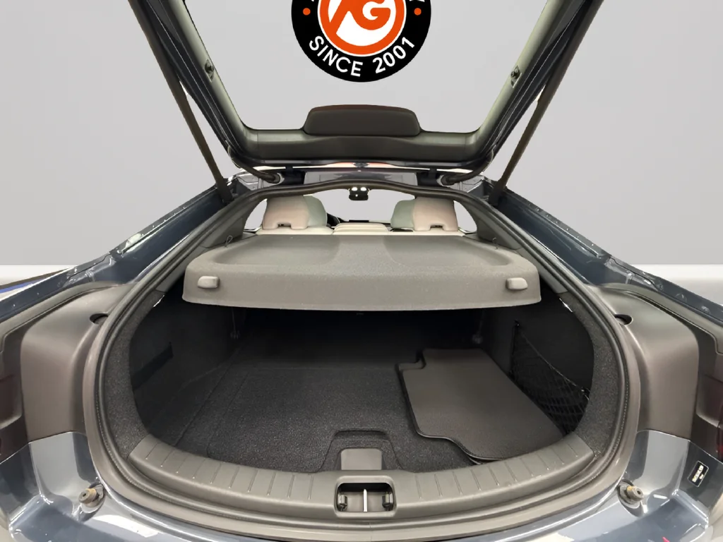 Used 2024 Gray Polestar Long Range Dual Motor image 29