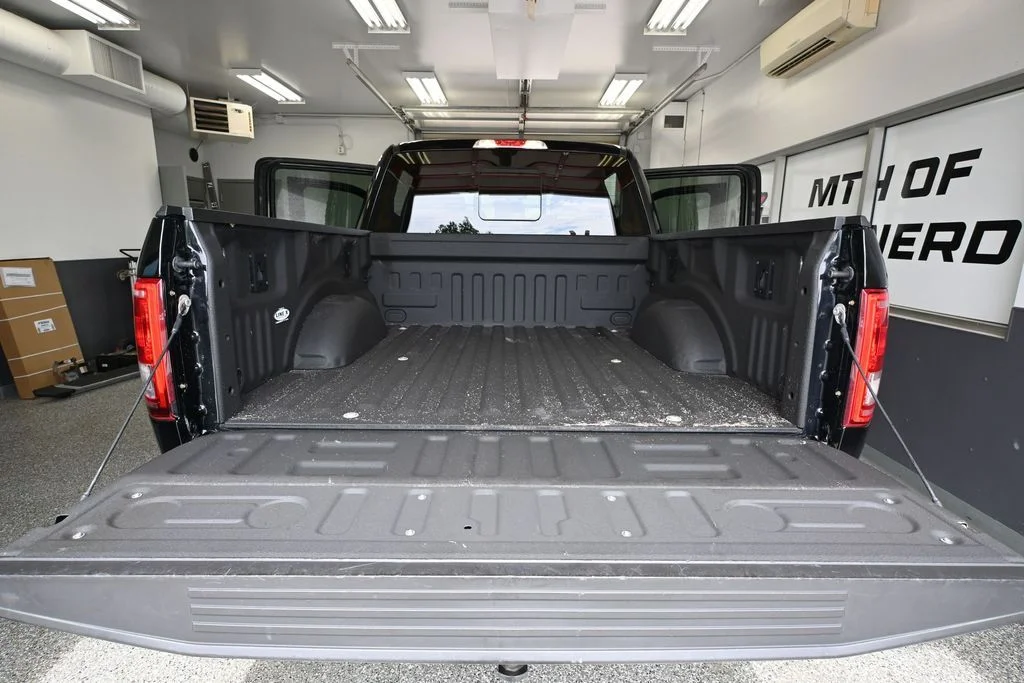 Used 2016 Black Ford XLT image 44