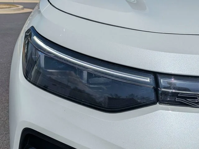 New 2026 Opal White W/Deep Black Roof Volkswagen 2.0T SE R-Line Black image 10
