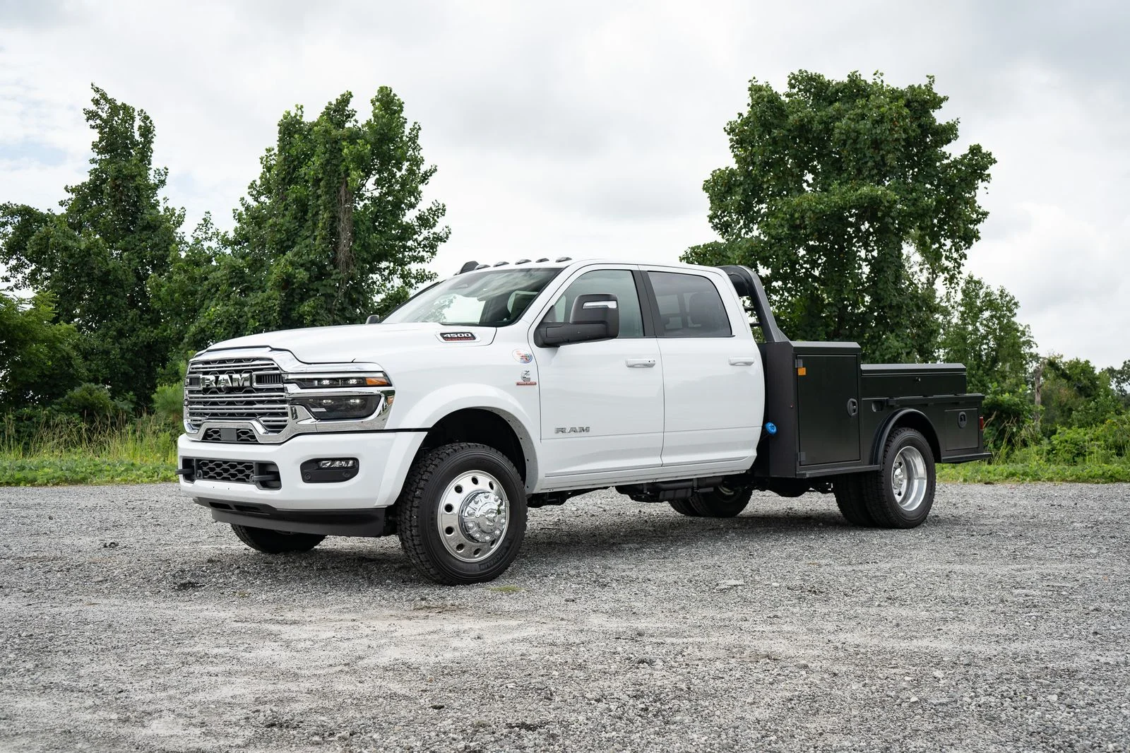New 2026 Bright White Clearcoat RAM Tradesman image 9